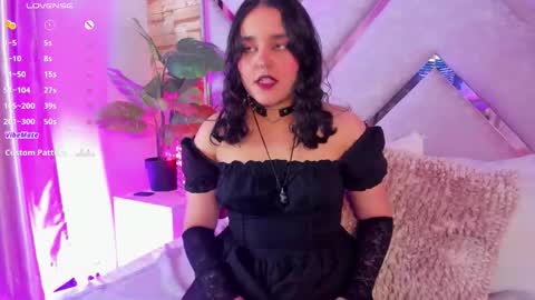   online show from December 15, 6:46 pm