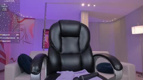 Ambar  online show from September 18, 3:32 pm