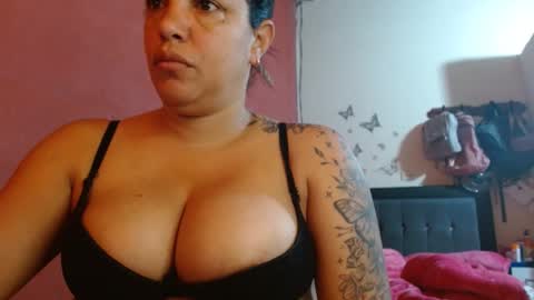 ambarmilf09 online show from October 2, 5:18 pm