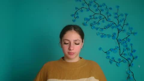 Amber online show from April 8, 11:45 am