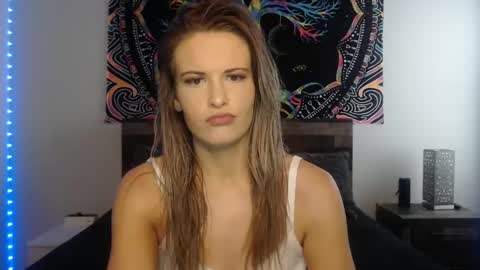 Amber online show from March 5, 3:29 pm