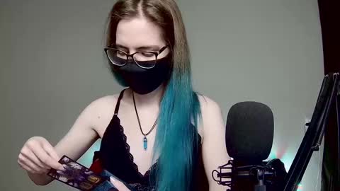 Amber non-nude model online show from December 30, 11:17 pm