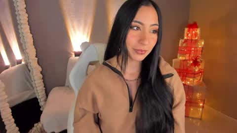 amber_curly online show from December 12, 4:43 pm