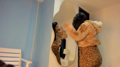 Michell  online show from October 13, 12:08 pm