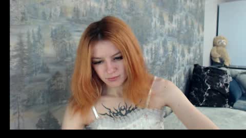 amber_tease_ online show from October 7, 7:35 am