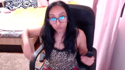 amberfox735 online show from November 25, 7:54 am