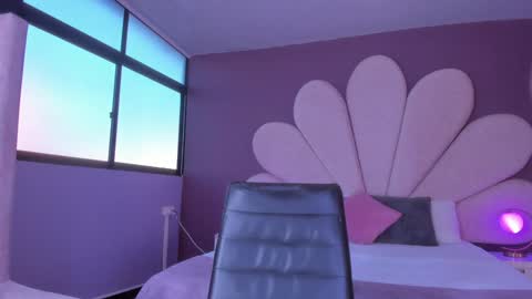 Amber Ferreira online show from January 29, 12:02 pm