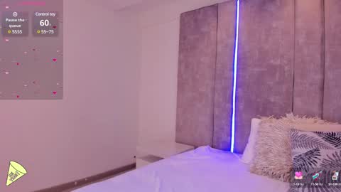 Amber Ferreira online show from December 7, 12:13 pm