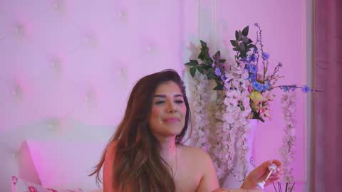 Amberseyes online show from February 21, 8:59 am