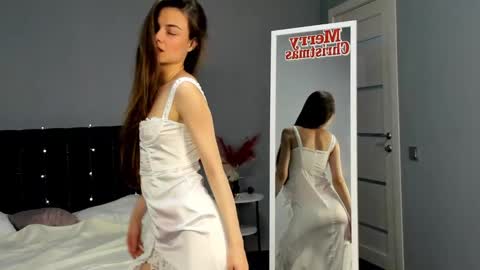 Ameli Lorans online show from December 29, 3:11 am