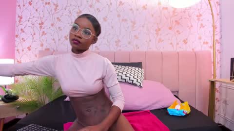 Amelia Adams online show from February 26, 7:08 pm