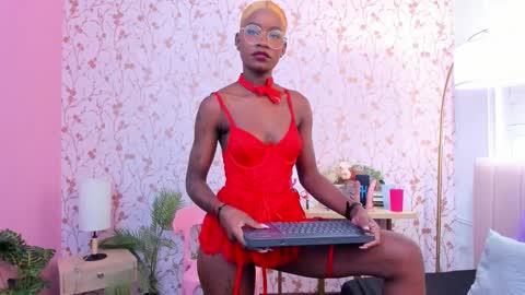 Amelia Adams online show from September 8, 7:13 pm