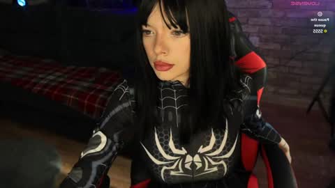 Amelia Aley  online show from February 26, 9:12 am