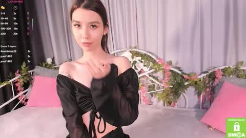 Anna online show from February 9, 9:11 am