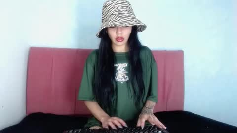 ameliacutecm101 online show from January 6, 4:05 am