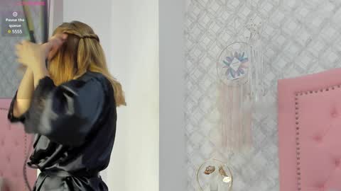 amelie_rouse_ online show from February 8, 7:59 pm