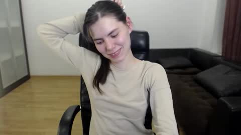 Amelie online show from November 4, 6:46 pm