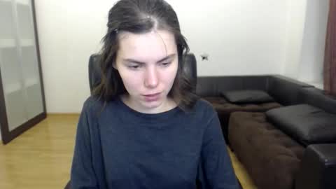 Amelie online show from November 8, 6:35 pm