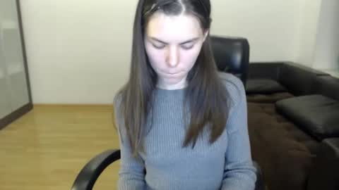 Amelie online show from November 18, 6:09 pm