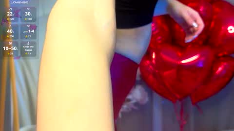 AmeliRoyse online show from February 12, 5:25 pm