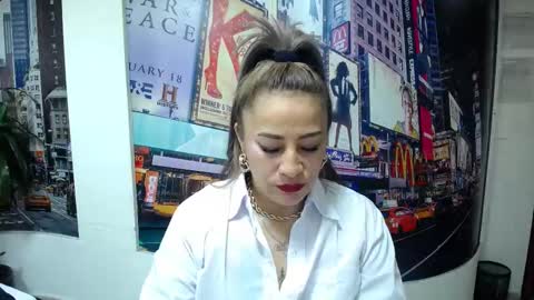 Amell Thomson online show from February 12, 10:56 am