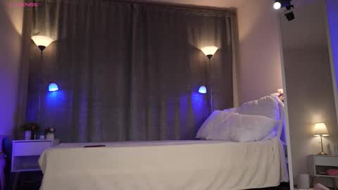 Amy  online show from December 5, 2:22 am