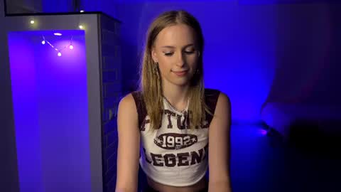 Amily online show from June 20, 8:34 pm
