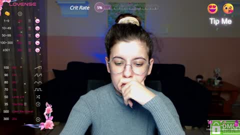 Amina online show from February 8, 4:25 pm