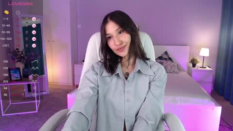 Camilla online show from January 24, 6:35 am