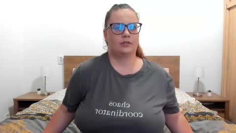 Amira Vyxen online show from September 30, 1:22 am