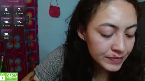 amitlu_ online show from December 18, 7:18 pm