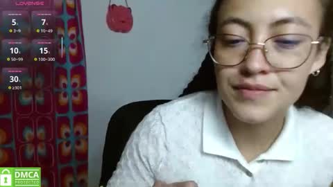 amitlu_ online show from December 21, 11:30 pm