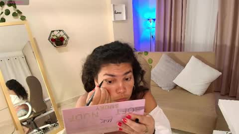 Amelya online show from February 12, 7:45 pm