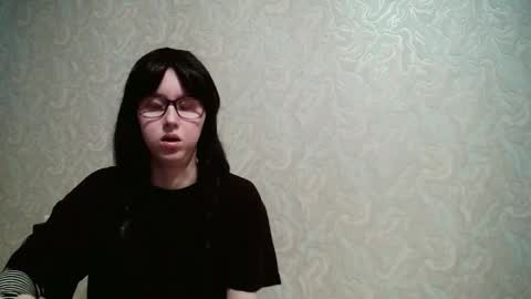 Amomira online show from October 10, 11:15 am