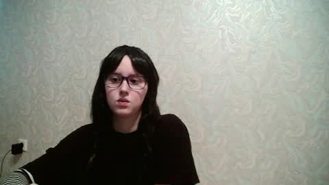 Amomira online show from July 14, 3:00 am