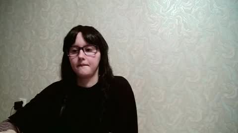 Amomira honeyx online show from December 3, 1:02 pm