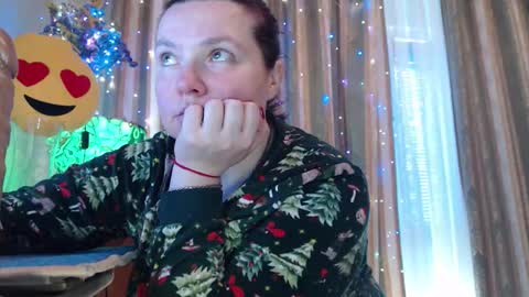 amorelara online show from March 11, 8:40 am