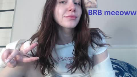 miss unforgettable online show from April 27, 9:23 pm