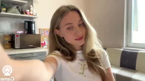 Amy Chill online show from September 19, 11:42 am