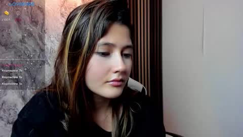 Amy online show from December 4, 8:09 pm