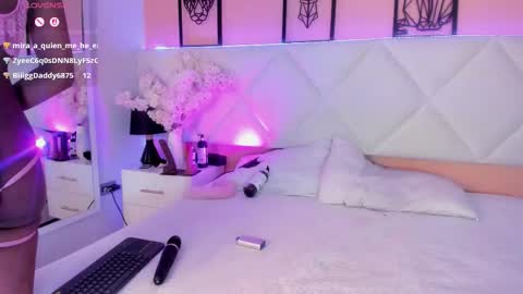 Amy online show from November 5, 9:09 pm