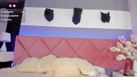 Amy online show from October 22, 8:47 pm