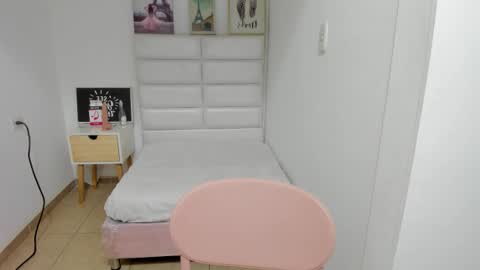 Amy online show from February 15, 3:22 pm