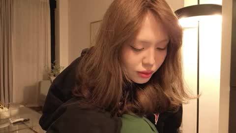 girl next door named Amy online show from January 7, 7:34 am