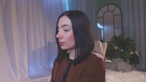 Amy Armstrong online show from February 24, 9:46 pm