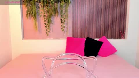 My name is AMY... Nice to meet you  thumb up me please its important online show from September 10, 5:57 pm