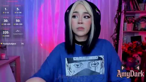 Amy online show from November 4, 8:25 pm