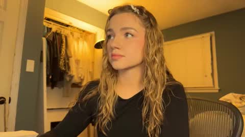 Amy online show from December 22, 1:53 am