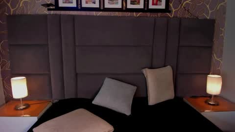 Ana  online show from February 8, 11:44 am