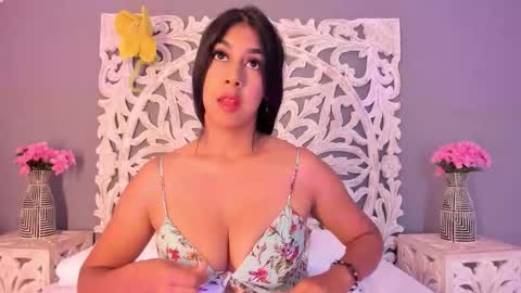 Ana Gonzalez online show from February 15, 8:19 pm